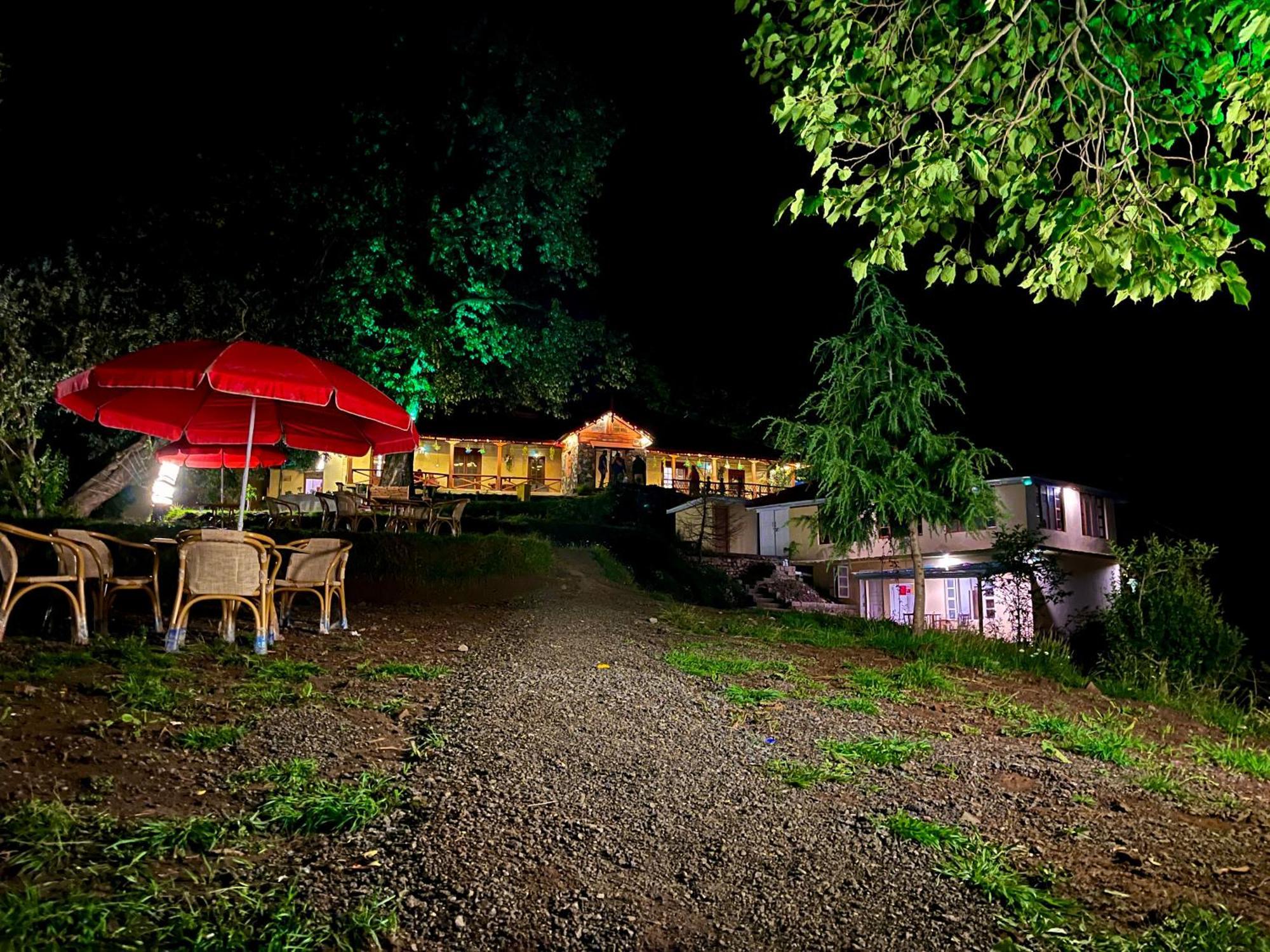 Misty Peaks Resort Murree Eksteriør bilde